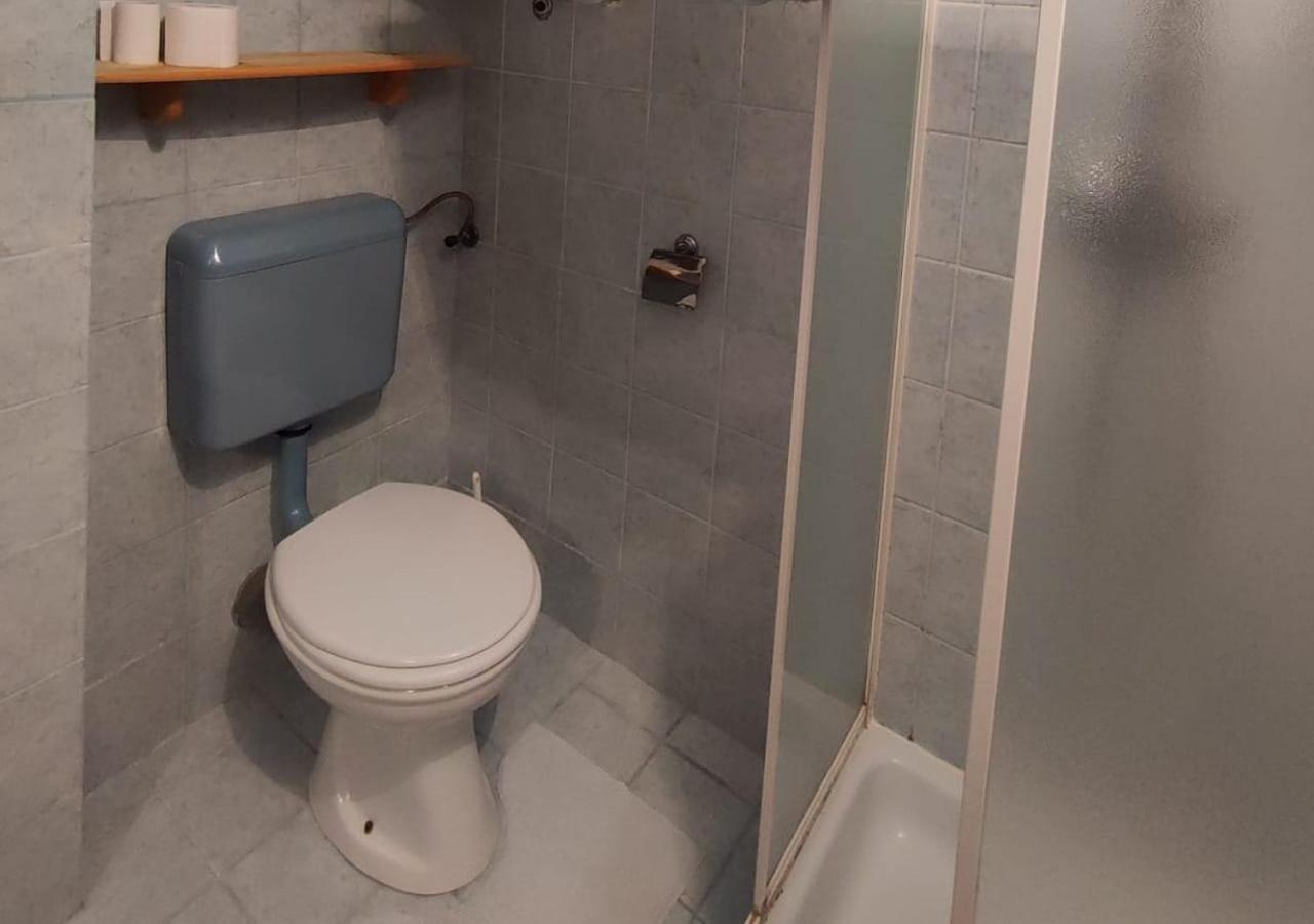 House Katja Hotel Jezerce Room photo