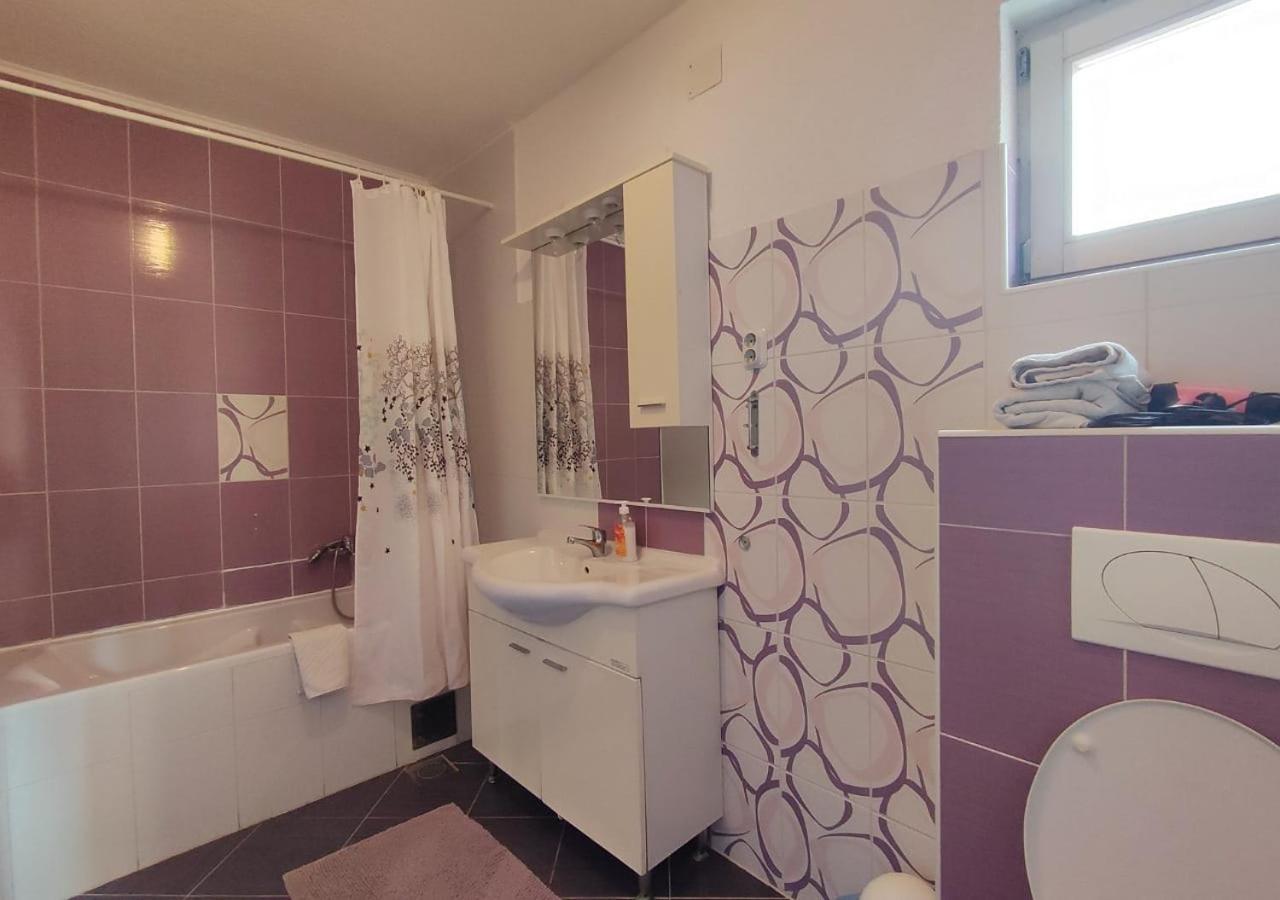 House Katja Hotel Jezerce Room photo