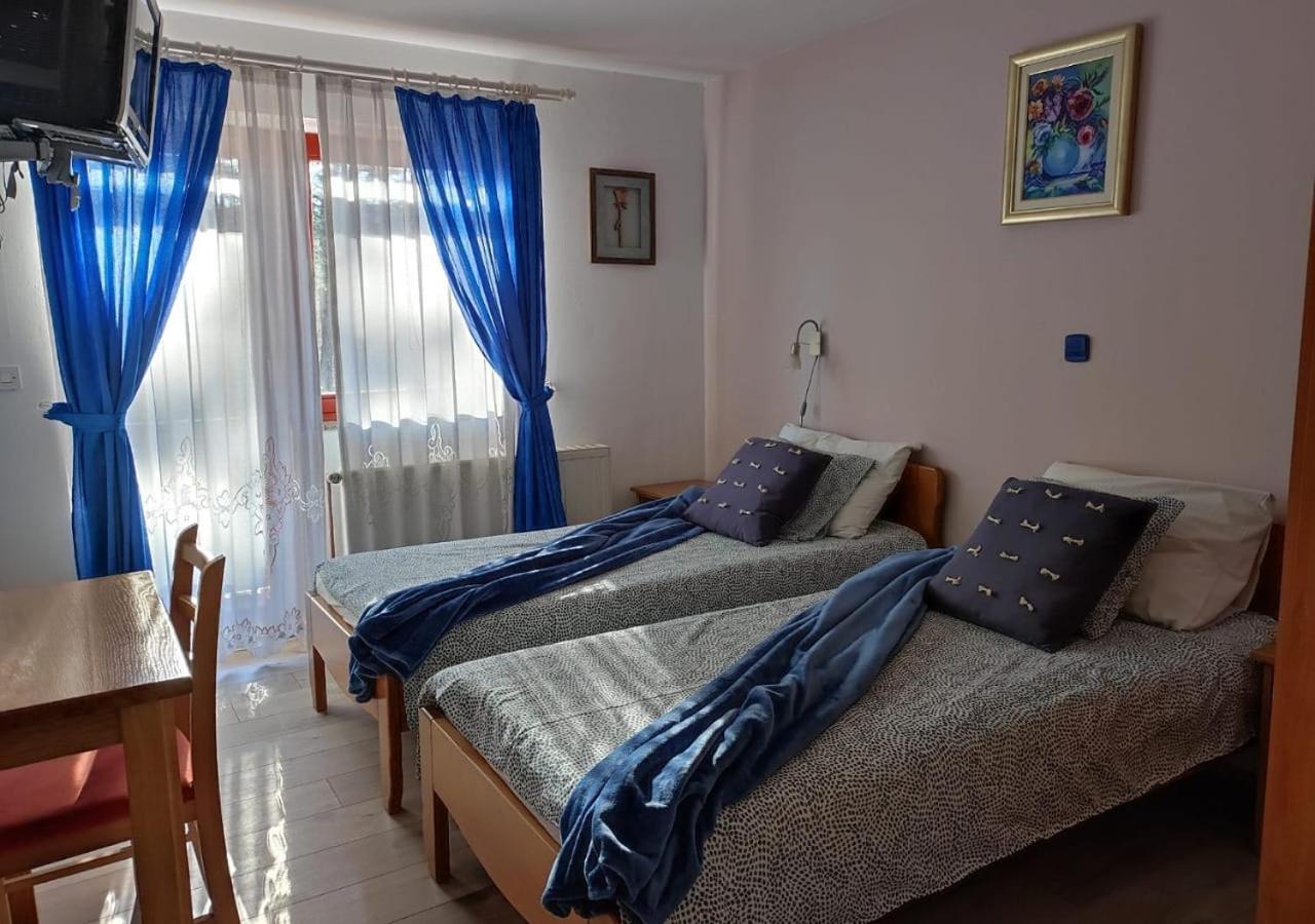 House Katja Hotel Jezerce Room photo
